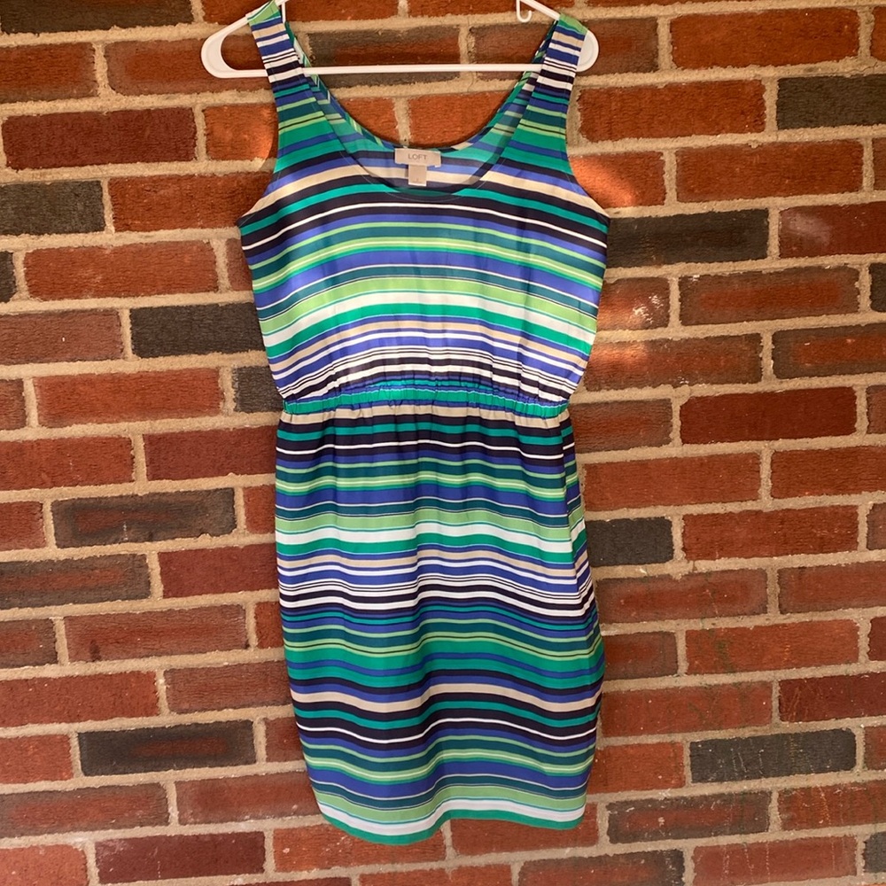 LOFT Green Multi Stripe Sleeveless Scoop Neck Womens Size 2 Elastic Waist Tank